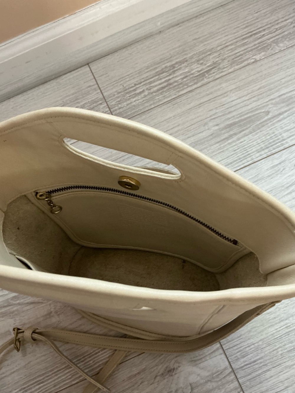 Coach Beige Cream Crossbody Tote with Top Handle - Picture 7 of 8